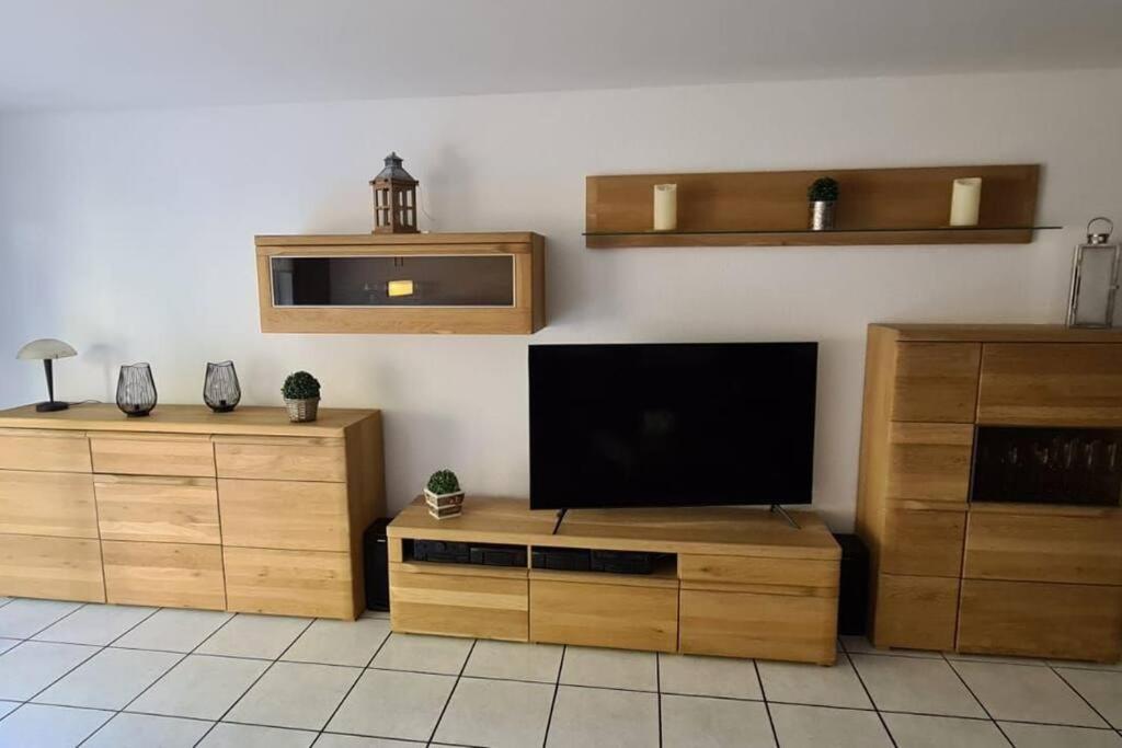 Zentrale Messe/Ferien Whg Mit Garten & Parkplatz راتينغن المظهر الخارجي الصورة