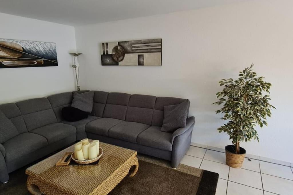 Zentrale Messe/Ferien Whg Mit Garten & Parkplatz راتينغن المظهر الخارجي الصورة